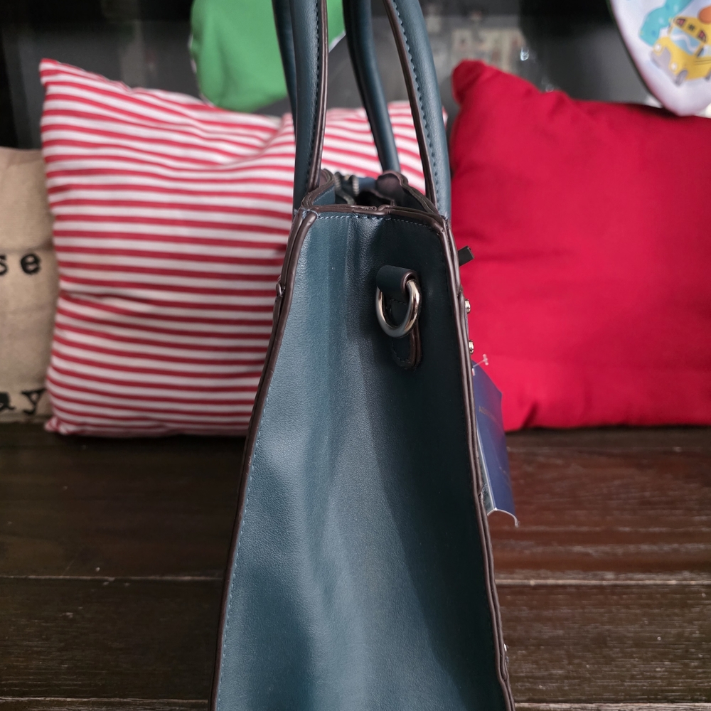 Adrienne Vittadini tote with a Faux Leather crocodile-embossed finish - Picture 9 of 15